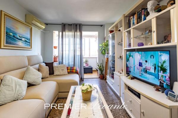 Piso en calle Doctor José Luis de la Vega