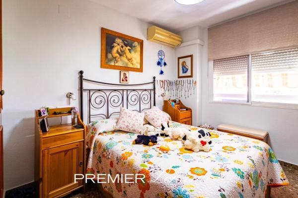 Piso en calle Doctor José Luis de la Vega