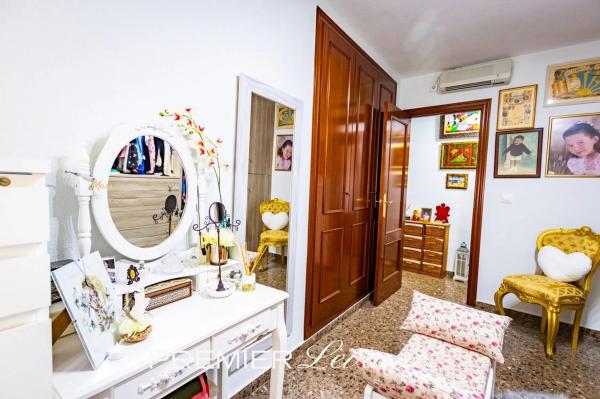 Piso en calle Doctor José Luis de la Vega