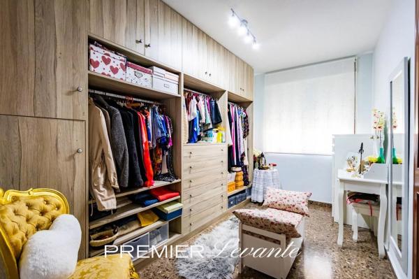 Piso en calle Doctor José Luis de la Vega