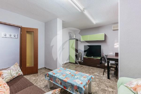 Piso en avenida Países Escandinavos