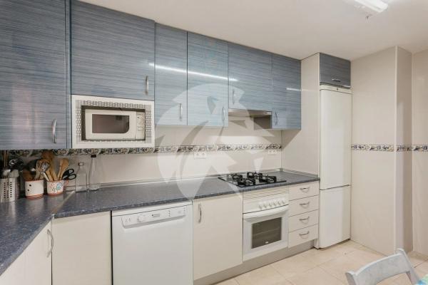 Piso en avenida Países Escandinavos