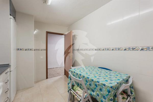 Piso en avenida Países Escandinavos