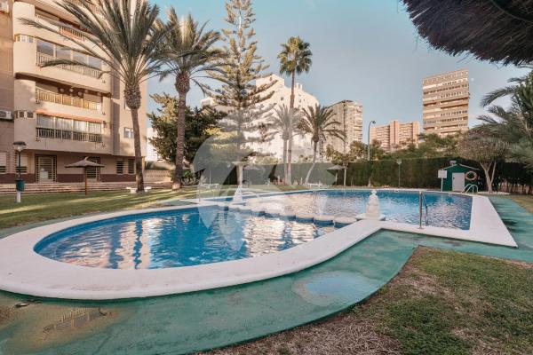 Piso en avenida Países Escandinavos