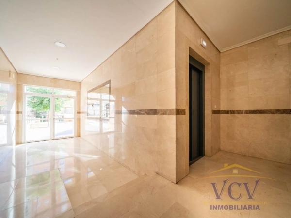 Piso en avenida de la Condomina