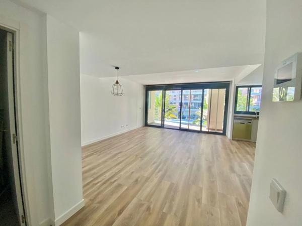 Piso en avenida Artista Remigio Soler López, 9