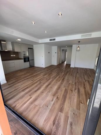 Piso en avenida Artista Remigio Soler López