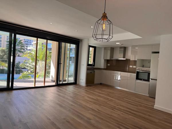 Piso en avenida Artista Remigio Soler López