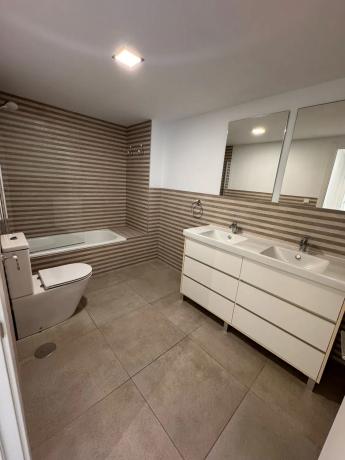 Piso en avenida Artista Remigio Soler López