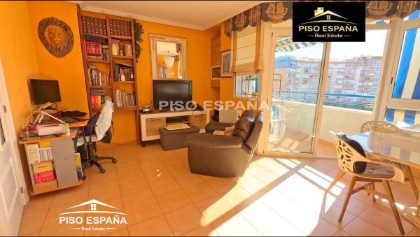 Piso en glorieta Deportista Sergio Cardell