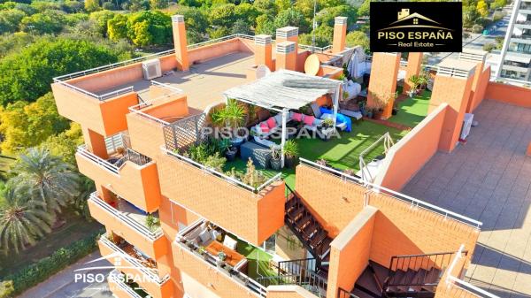 Ático en CL Periodista Tirso Marin