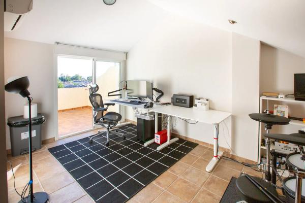 Chalet adosado en calle Trident, 15