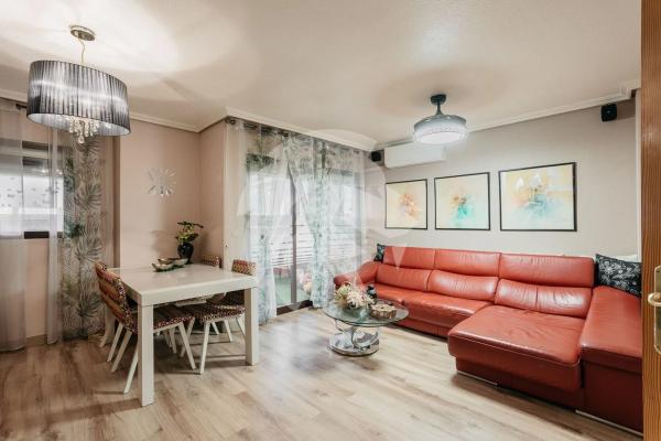 Piso en avenida Dep Miriam Blasco