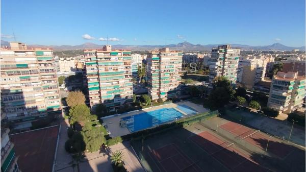 Piso en calle Esportista Juan Matos