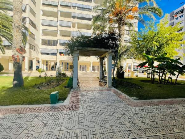 Piso en avenida de Holanda