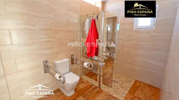 Casa independiente en calle Historiador Rafael Altamira