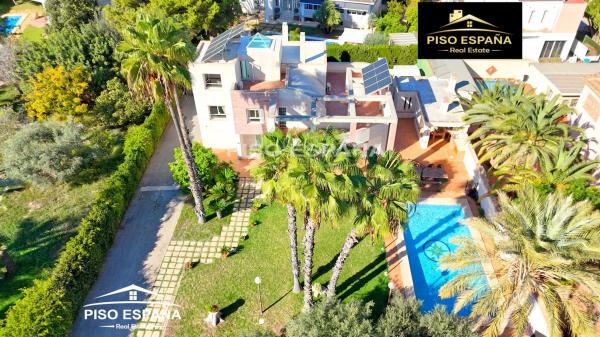 Casa independiente en calle Historiador Rafael Altamira