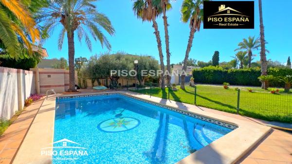 Casa independiente en calle Historiador Rafael Altamira