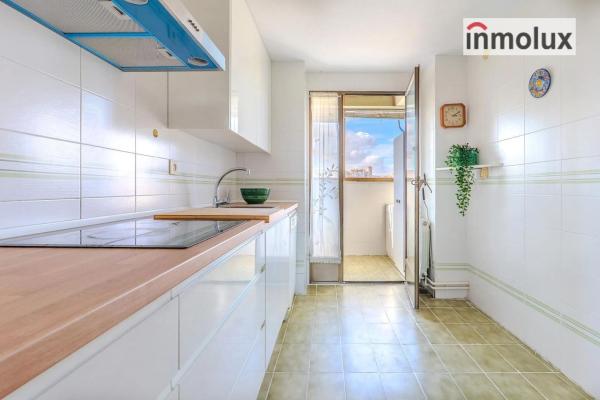 Piso en avenida de Holanda, 14