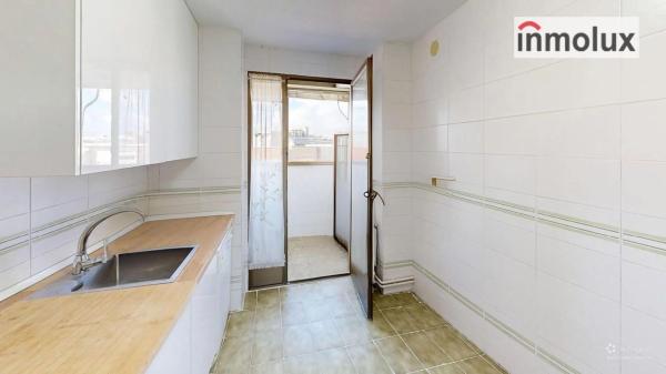 Piso en avenida de Holanda, 14