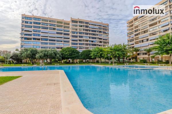 Piso en avenida de Holanda, 14