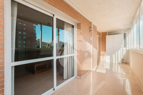 Piso en avenida Esportista Miriam Blasco