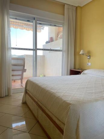 Piso en avenida Pintor Fernando Soria, 12