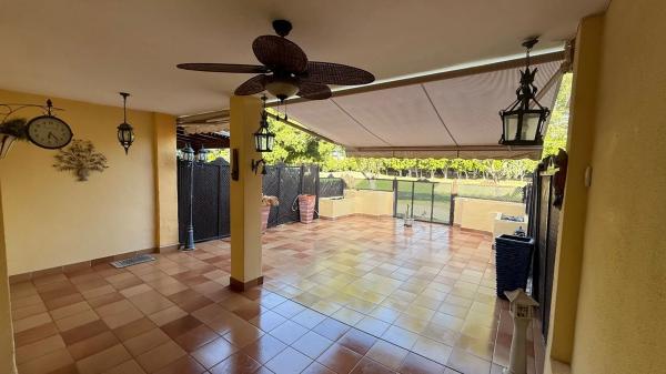 Chalet adosado en avenida Pintor Fernando Soria, 20