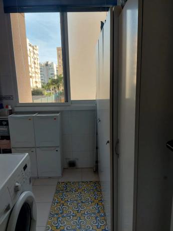 Piso en avenida Países Escandinavos, 18