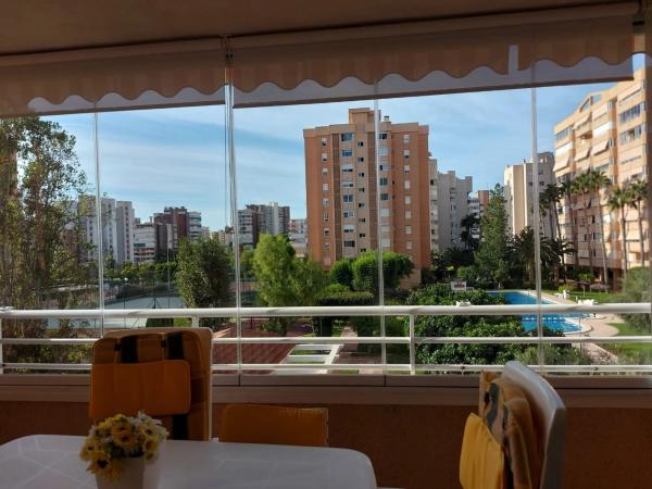 Piso en avenida Países Escandinavos, 18