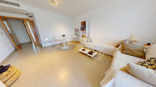 Piso en avenida de les Nacions