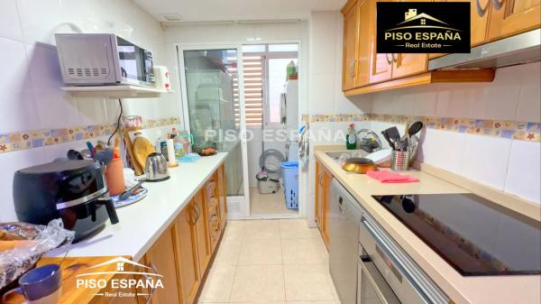 Piso en Av Condomina