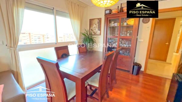 Piso en Av Condomina