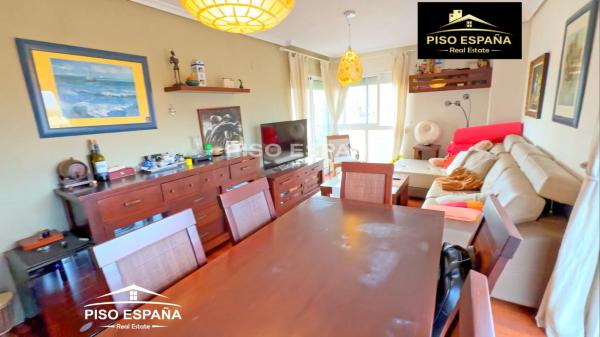 Piso en Av Condomina