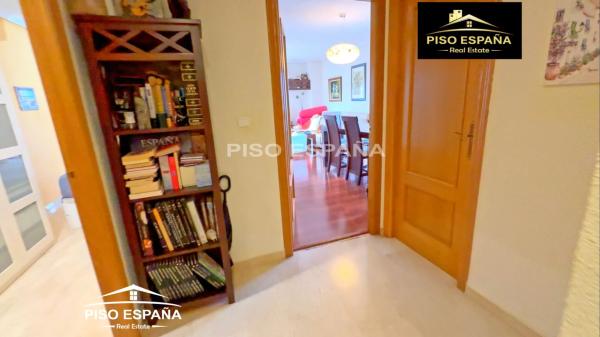 Piso en Av Condomina