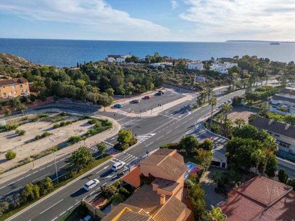 Casa independiente en avenida de la Costa Blanca