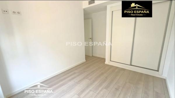 Piso en CL Periodista Tirso Marin