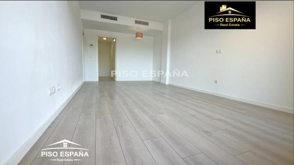 Piso en CL Periodista Tirso Marin