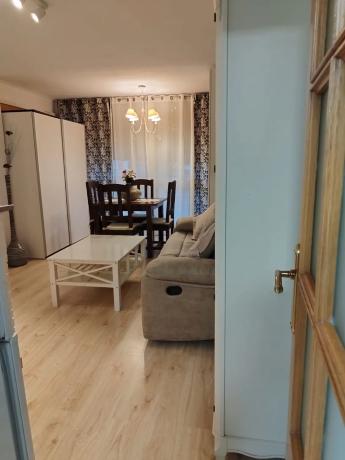 Piso en calle Zeus, 8