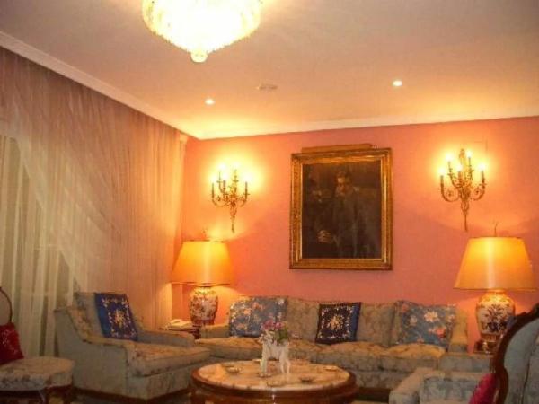 Casa independiente en calle Océano