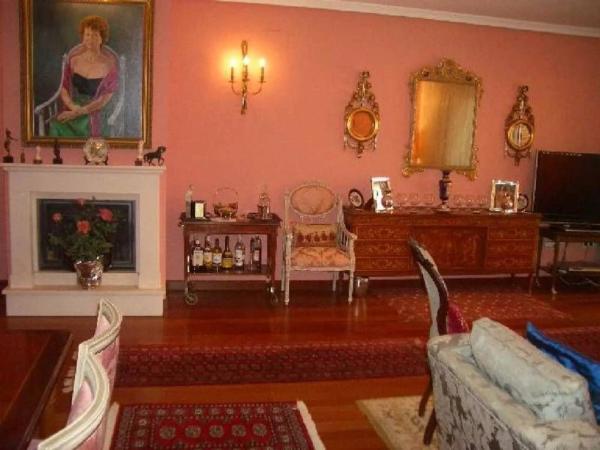 Casa independiente en calle Océano