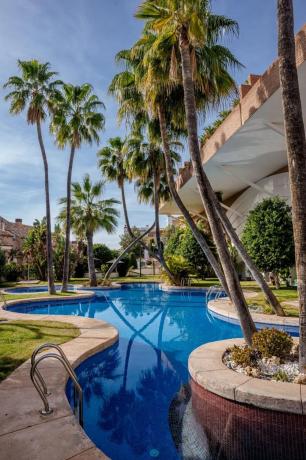 Casa independiente en calle Océano