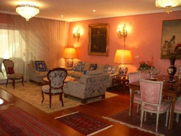 Casa independiente en calle Océano