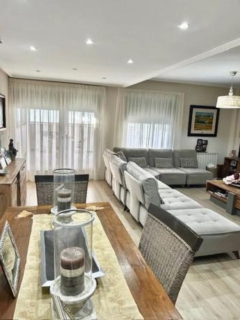 Chalet adosado en calle Conrado Albadalejo