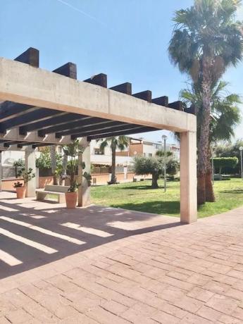 Chalet adosado en calle Conrado Albadalejo