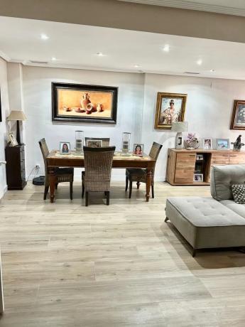 Chalet adosado en calle Conrado Albadalejo