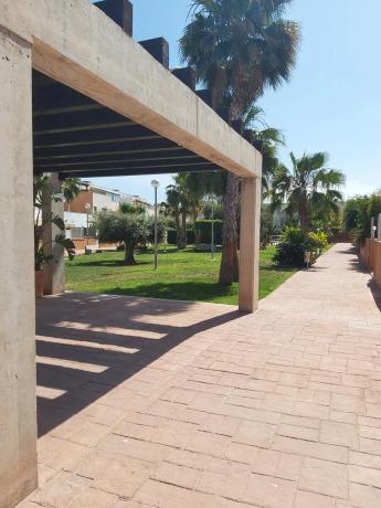 Chalet adosado en calle Conrado Albadalejo