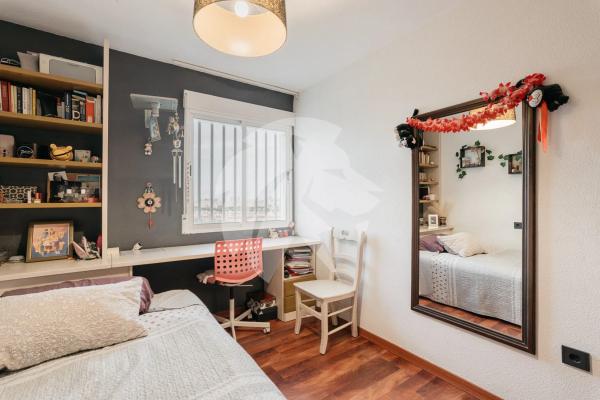 Piso en avenida Esportista Miriam Blasco