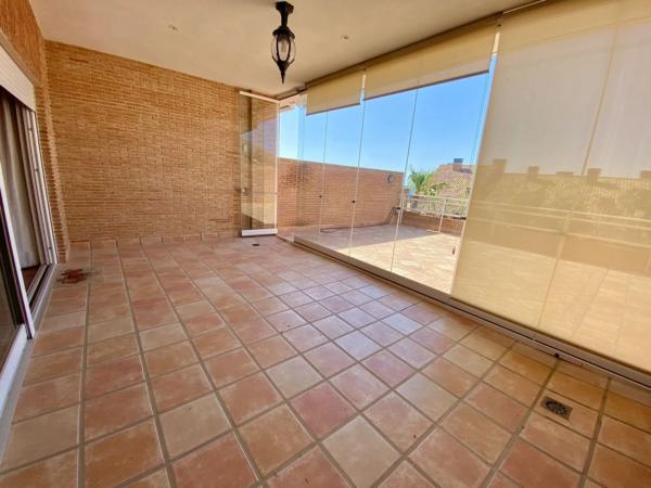 Piso en calle Océano, 22