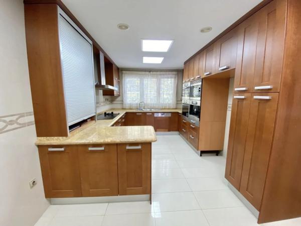 Piso en calle Océano, 22